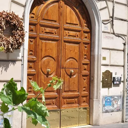 Big House Colosseo * Ρώμη